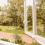 Boutiquehotel & Tiny Plek17 Bed & Breakfast