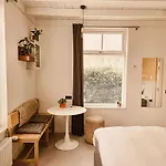 Boutiquehotel&tiny Plek17 Couette-café 3*