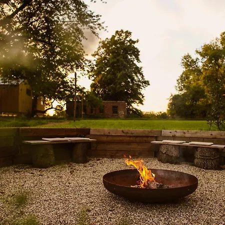 Boutiquehotel & Tiny Plek17 ベッド・アンド・ブレックファスト Milsbeek