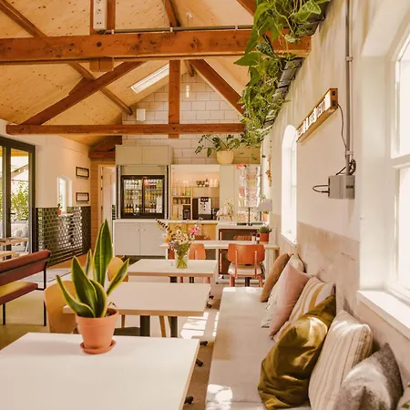 Boutiquehotel & Tiny Plek17 Bed & Breakfast *