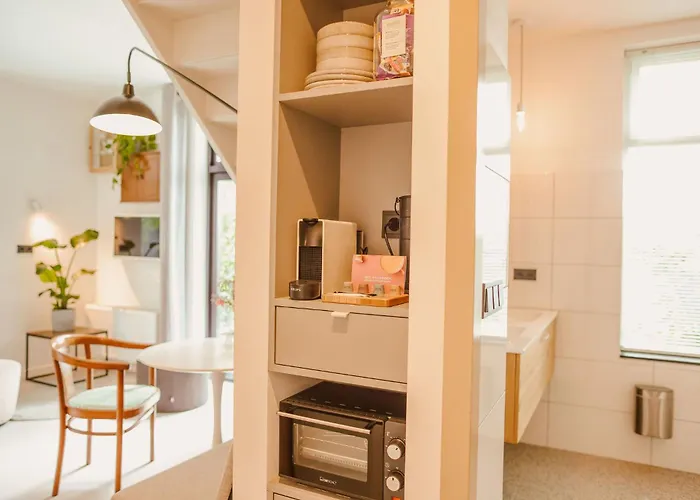 Boutiquehotel & Tiny Plek17 Bed and breakfast Milsbeek